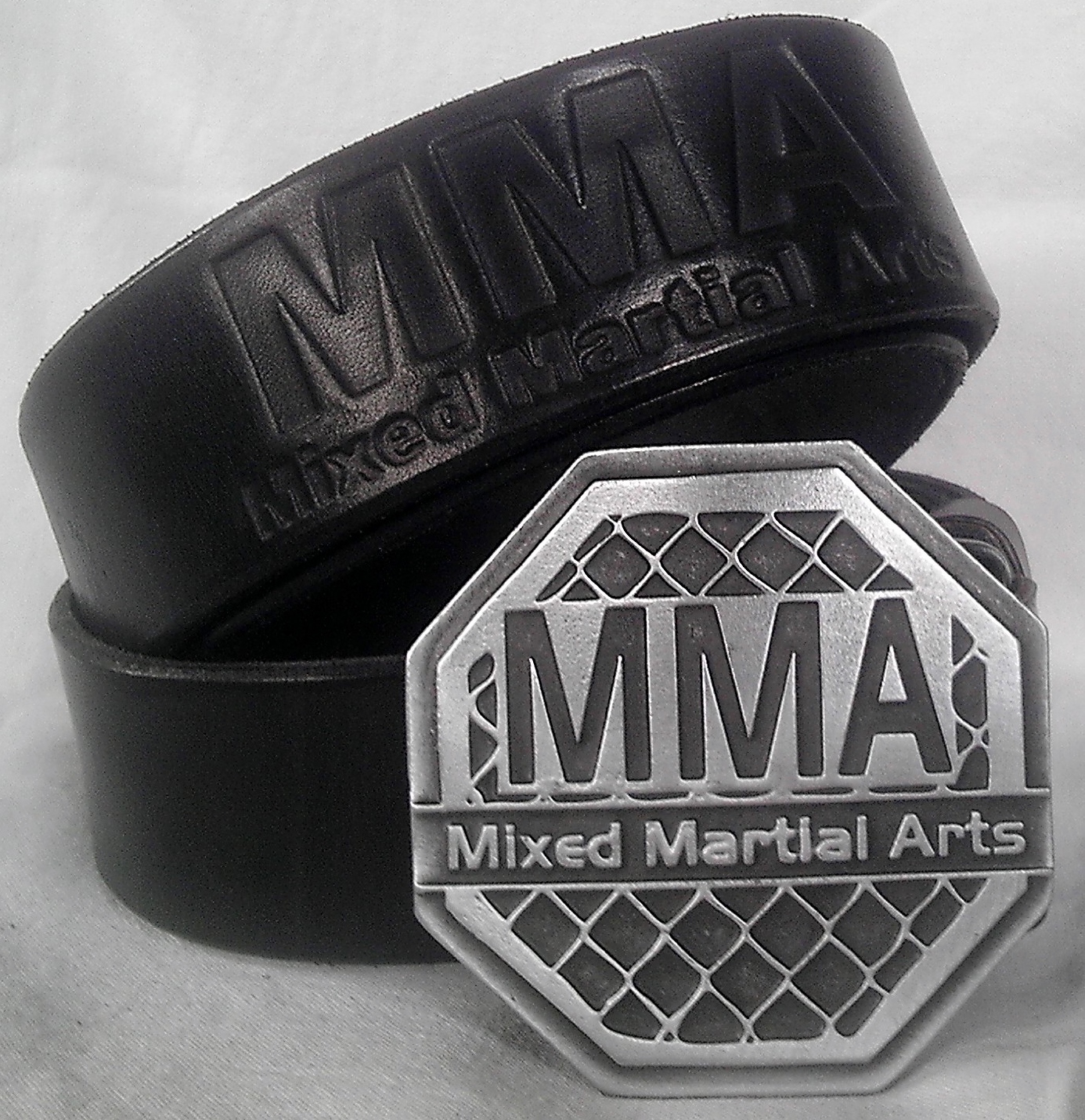 MMA černý